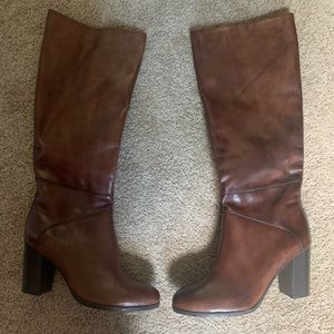 Brown leather boots - never worn!